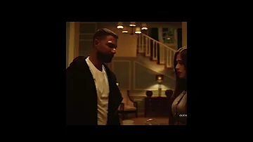 ليه خليتنا نحلم والأمل لمع عيونا ليه خلتنا نعشق بعدها تتعب قلوبنا يعني هو الحب عيبنا 