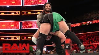 Roman Reigns vs. Samoa Joe - Intercontinental Championship Match: Raw, Dec. 25, 2017