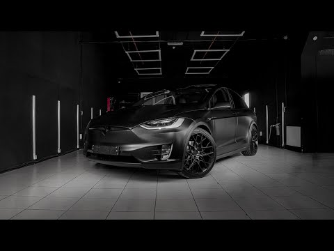 Оклейка антигравийной пленкой Tesla Model X (бронирование кузова Тесла Модел Х)