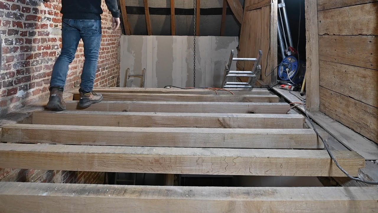 Restoring an old house, a challenge by itself - This one is from 1616