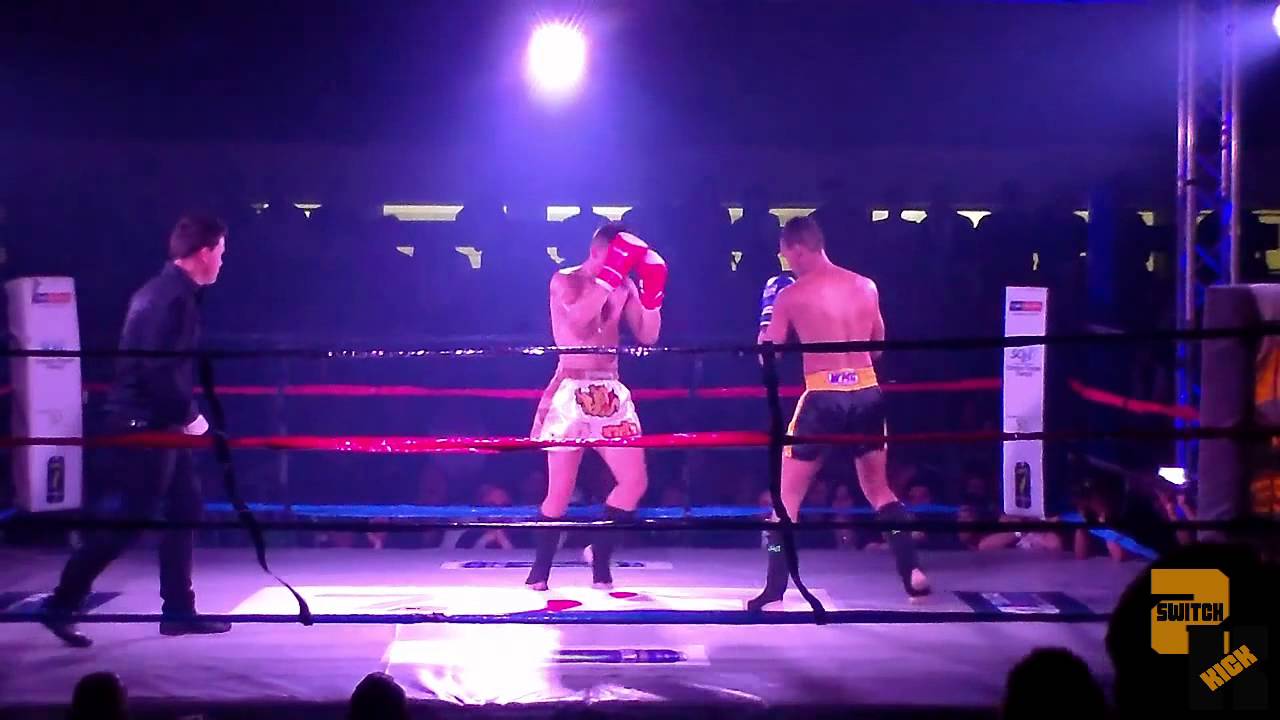 Rafel Wozniak (Thai Holics) VS Carlo Schippers (Tricore)