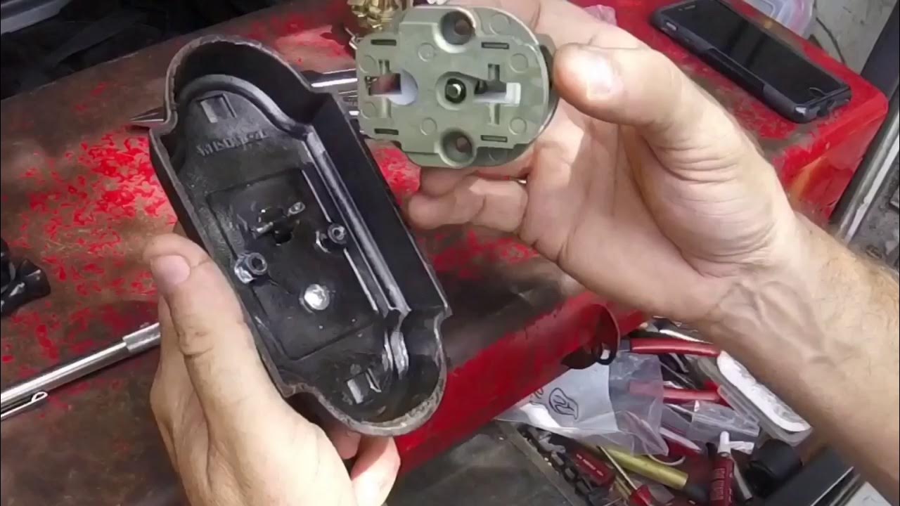 Weiser Handleset Thumb thing won't retract latch! Can't open from outside! YouTube