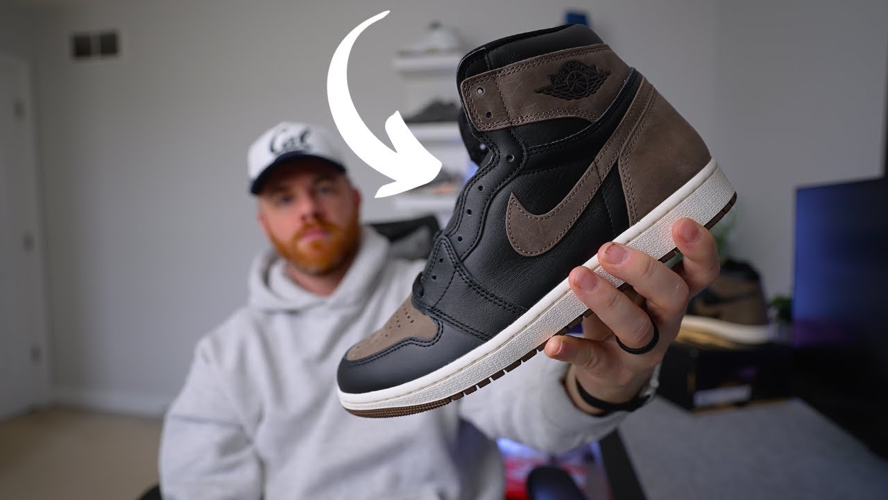 WOULD YOU CHOOSE THE JORDAN 1 PALOMINO OVER THE 'DARK MOCHAS'? - YouTube