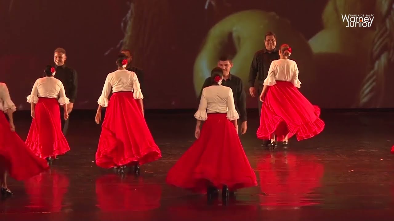 PASO DOBLE / DANÇA CIGANA / DANÇA ESPANHOLA (livre adaptação) - Dança de Salão Warney Junior (2022)