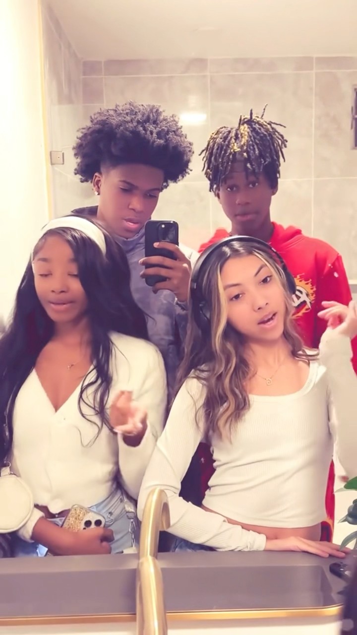 Roman , Jackson, Gali , Zaza ?? #jesuslovesyou #jesuslovesyouall #duet #wtosquad