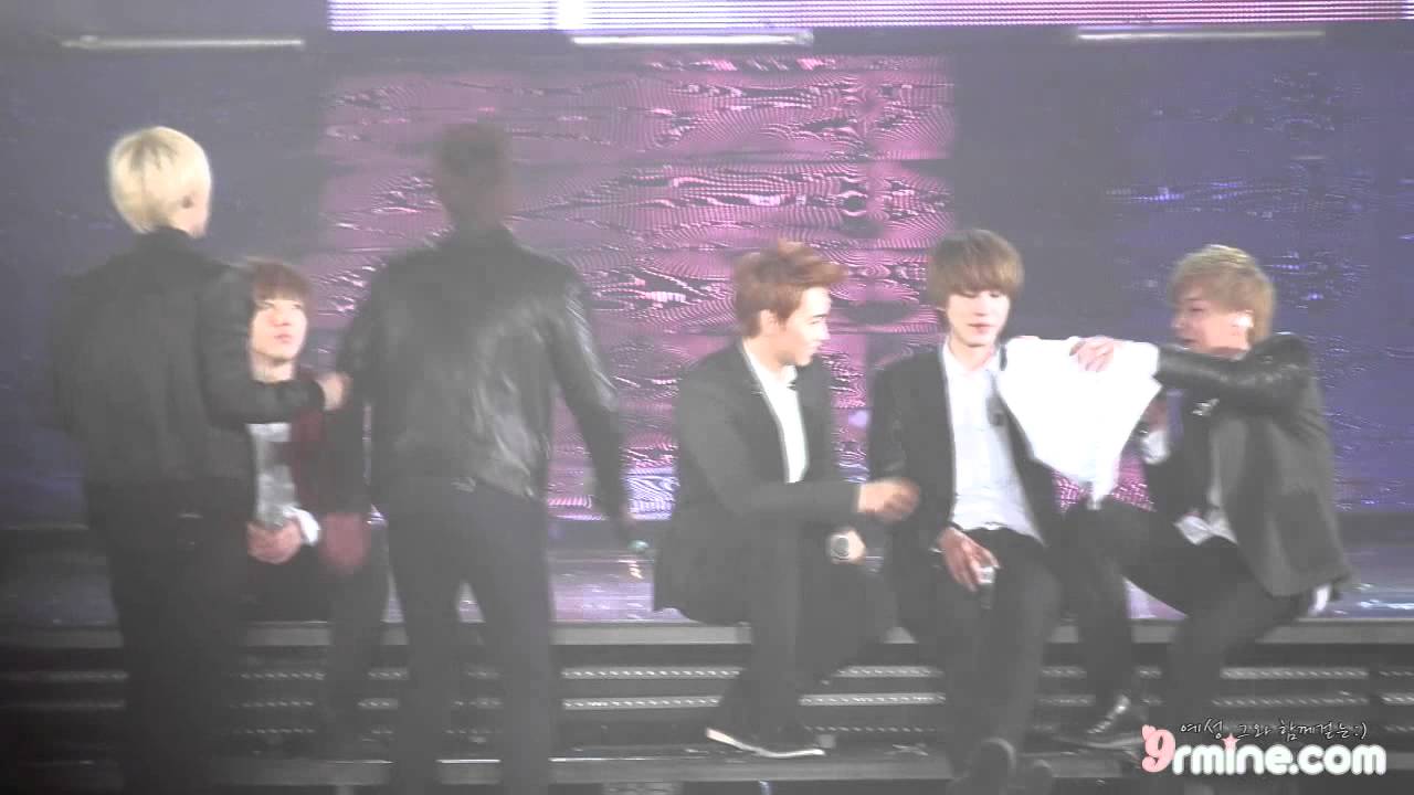 111120 SS4 in Seoul - 슈주의 뿌잉뿌잉 (시원, 규현, 은혁, 예성)