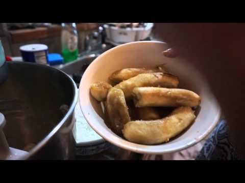 best-banana-bread?-oil-vs.-butter-|-cooking-with-brittney-ep.-1