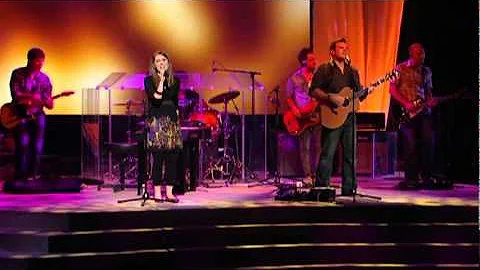 Katie Warren sings John Mark McMillan's "How He Lo...