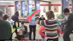 Early childhood music classes from Brighter Minds Music (formerly Musikgarten of Minnehaha Falls)  - Durasi: 2:40. 