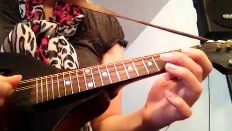How to play the Mandolin for beginners part 3