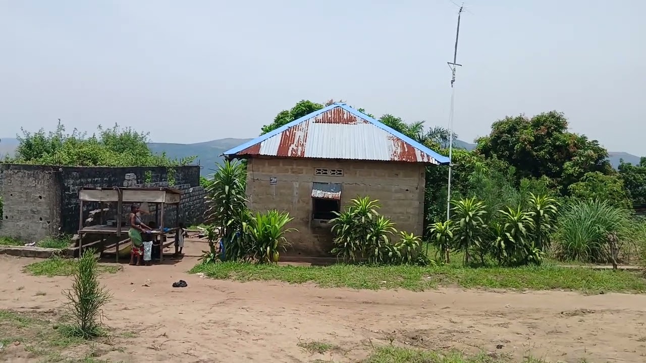 Le 2 /3/2026 ACHETER CETTE BELLE  PARCELLE DE 20M/20 CLÔTURER 5em brique a MALUKU  VODACOM