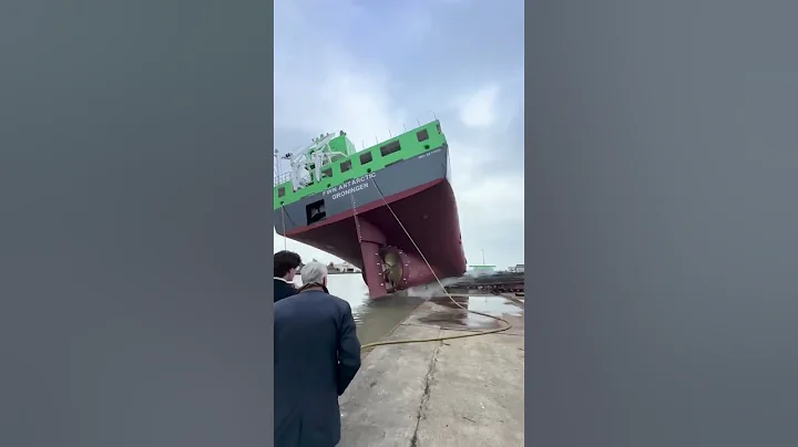 How big ships are launched into the ocean part 5