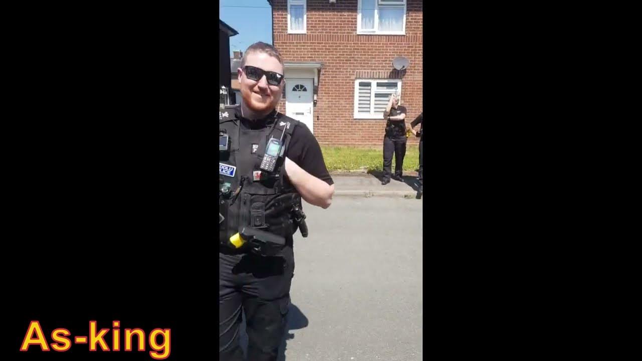 officer admits they are there to help bailiffs YouTube