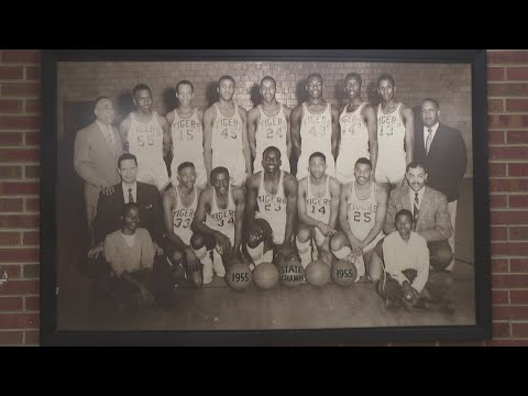 Crispus Attucks High School show pays tribute to first all-Black team to win state championship