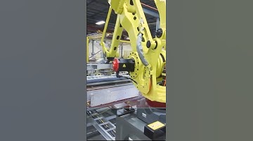Robotic stacking and unstacking bakery tray handling #Shorts #robotics