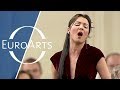 Capture de la vidéo Donizetti - Lucia's Cavatina From Lucia Di Lammermoor (Anna Netrebko, Yuri Temirkanov)