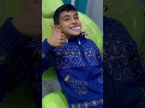 طبيبة اسنان من مدينة بنغازي الحبيبة