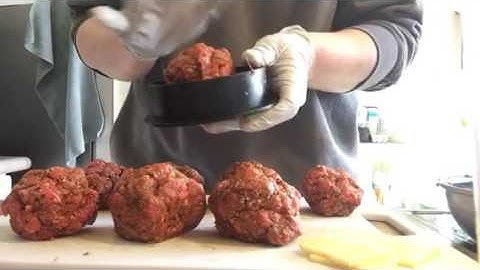 Epicure Stuffed Swiss & Mushroom Burgers