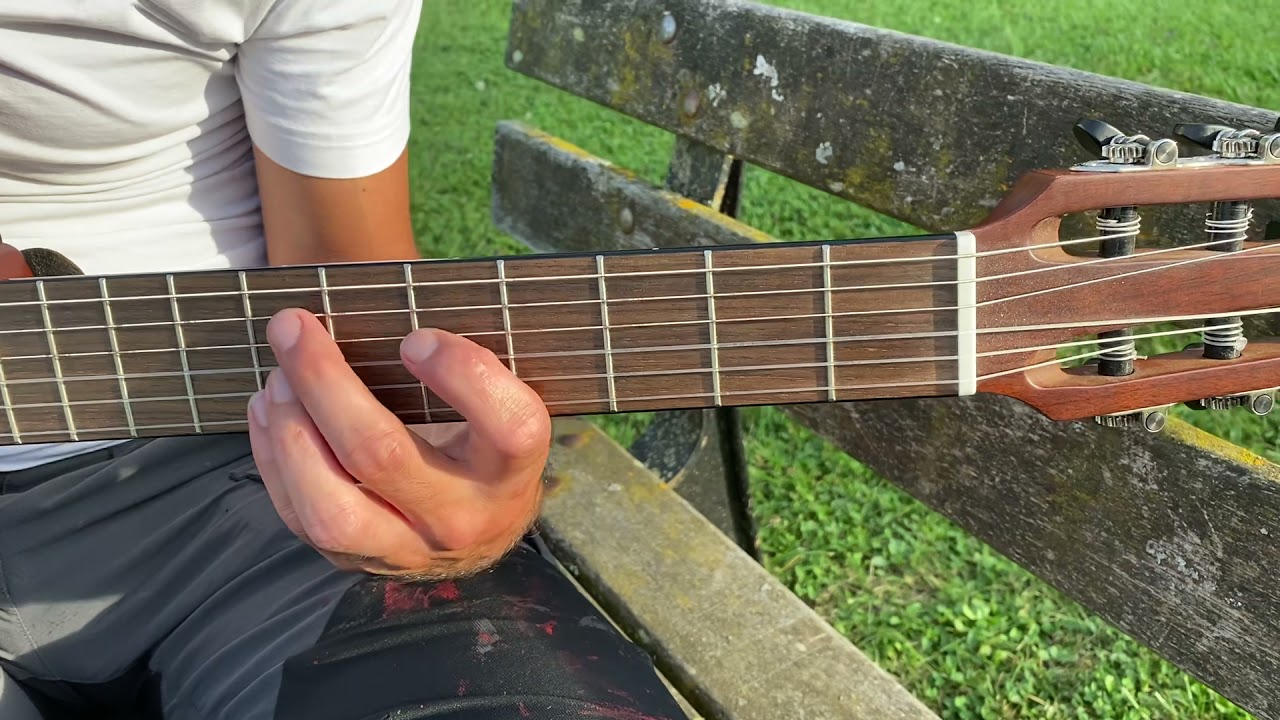 Cantique 216 Les gens cours sans cesse guitare tuto ￼