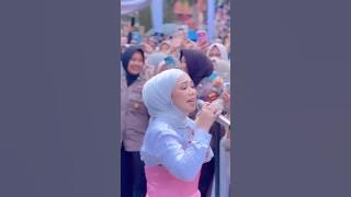 Fauzana - Tungkek Mambaok Rabah #fauzana #tungkekmambaokrabah #laguminang