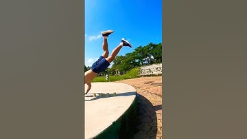 😱😱Handstand jumps 5ft. approx #calisthenics #handstand #fitness #commando #1kcreator #public