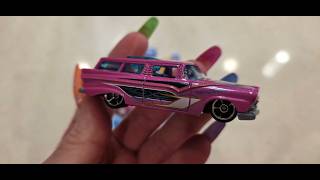 Hot Wheels 8 Crate Pink Wagon Un-Carding Unboxing Show, Play & Tell!
