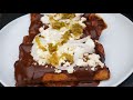 Enchiladas de mole de vaso.