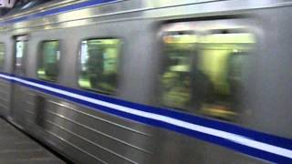 8785次EMU800試運轉列車新左營站停車+3164次區間車開車(EMU600)