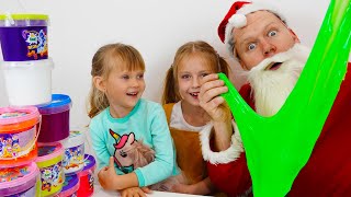 Маленькая Марго и Марья учатся делать покупки в новый год и Подарок слайм от Деда Мороза в рождество
