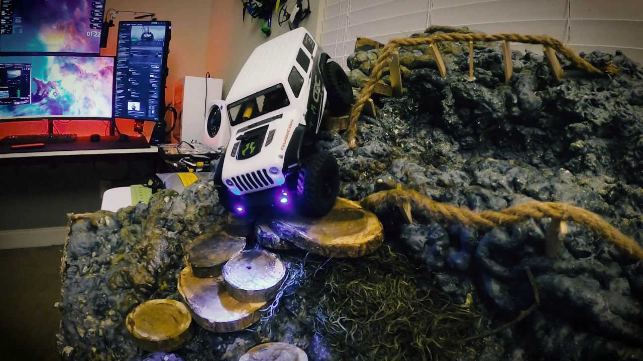 DIY Mini Desktop Crawler Course! | Axial SCX24 - YouTube