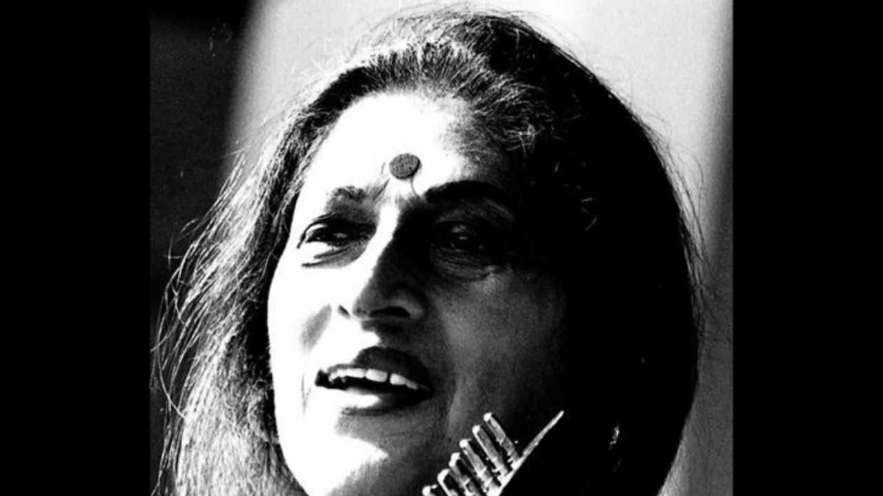 Raag Bhinna Shadaj - Gaansaraswati  Kishori Amonkar
