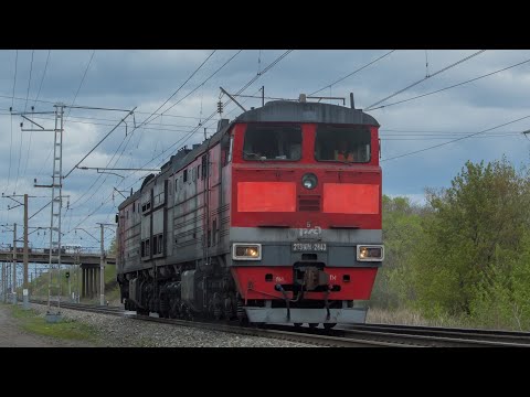 Тепловоз 2ТЭ10М-2843 резервом