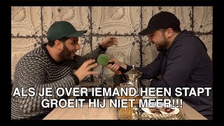 JEUGDVERHALEN: BIJGELOOF (SHIRK) EN ZWEMBADTIJDEN