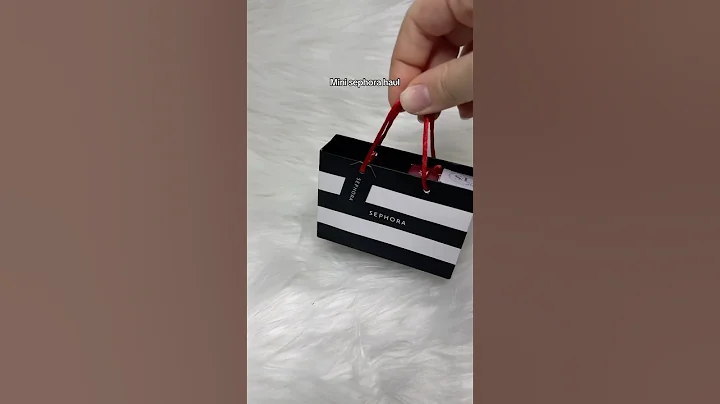 Mini beauty products for mini makeup bag #minibag #minimakeupbag #miniature #sephorahaul #sephora