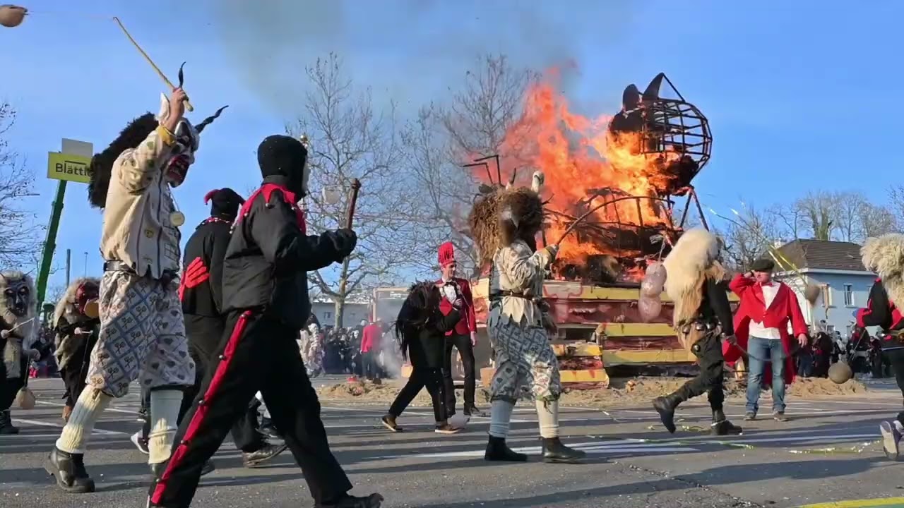 Verbrennung der Märchenfigur – Fastnacht Wil 2025
