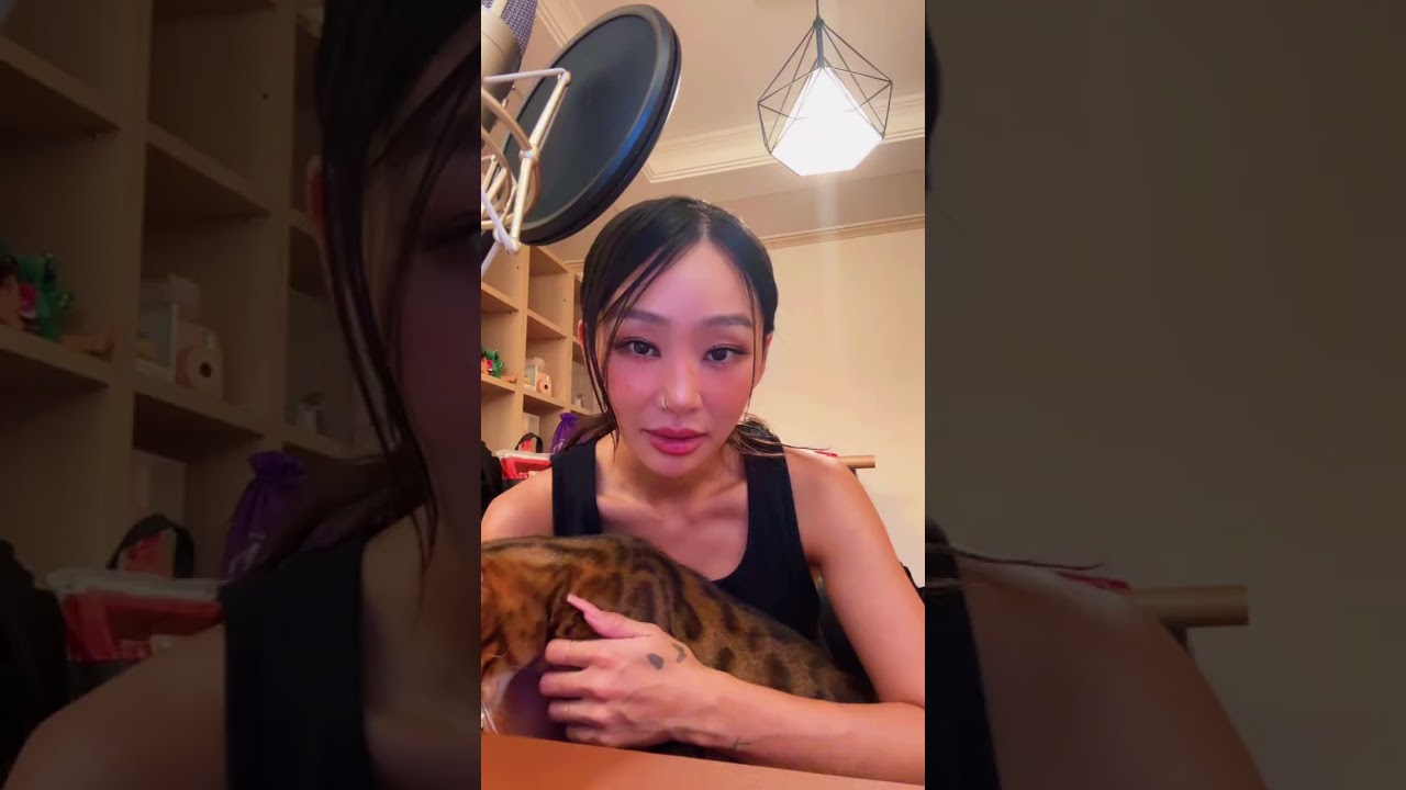 [2025-09-30] - Kim Hyo Jung / Hyorin (xhyolynx) Instagram Live (September 30, 2025)