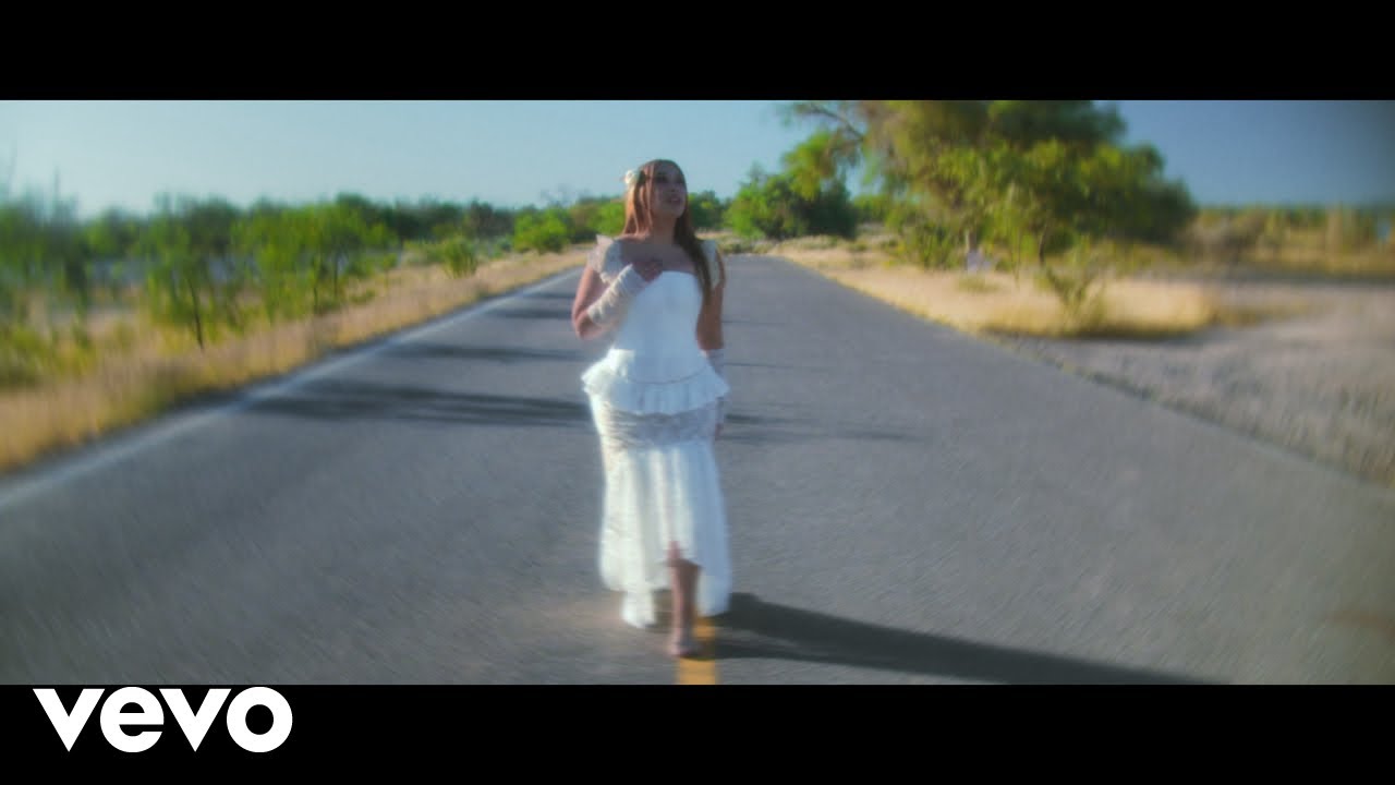 Previsualización de video para nota Valentina Elizalde estrena un tema dedicado a su padre