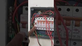 Short Circuit Caused By Current Passing Through Neutral Wire(connection).