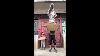 Creative Doodle Girl's Back View #Back View #Girl #Performance Art