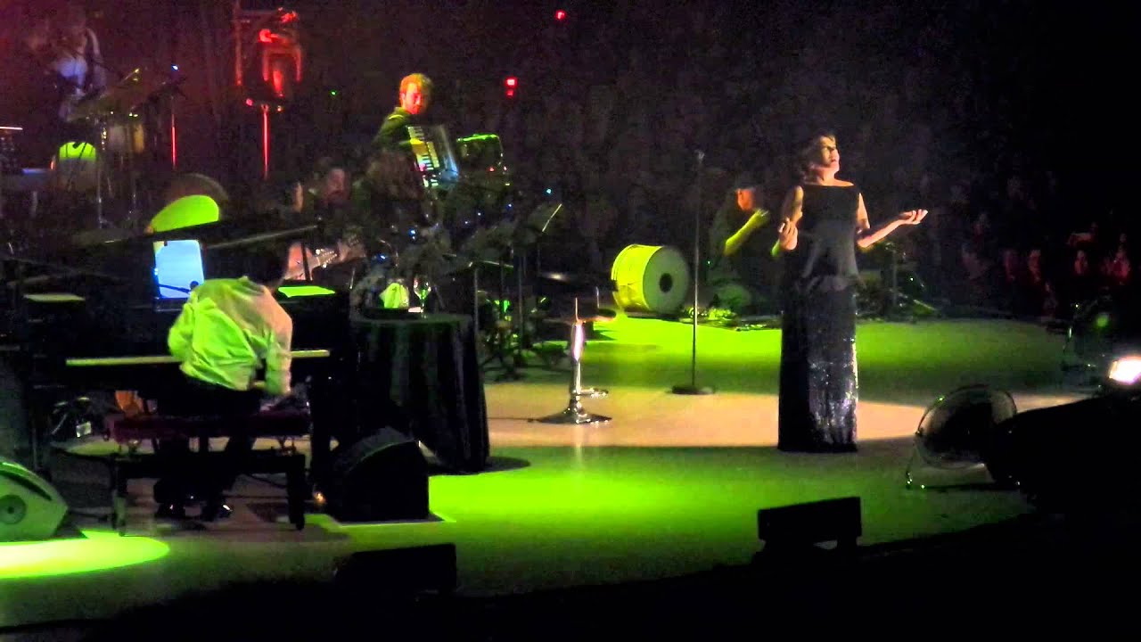 Sezen Aksu - Kaçın Kurası (14 Şubat 2014) BGM