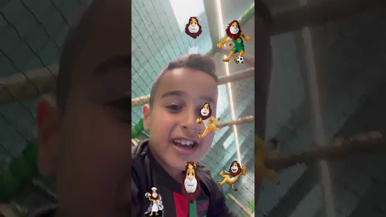 Prøver vandfald i Leos legeland!