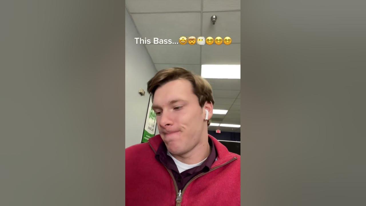 Didn't know AirPods were capable of this..  🤯🤯 #airpods #bass #bassboosted