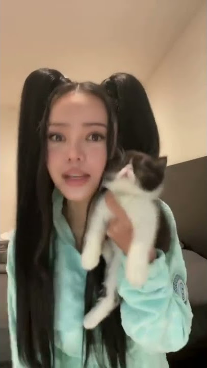 Bella Poarch Trend Tiktok Videos 00215