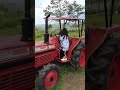 Bocil bawa traktor di peternakan shorts