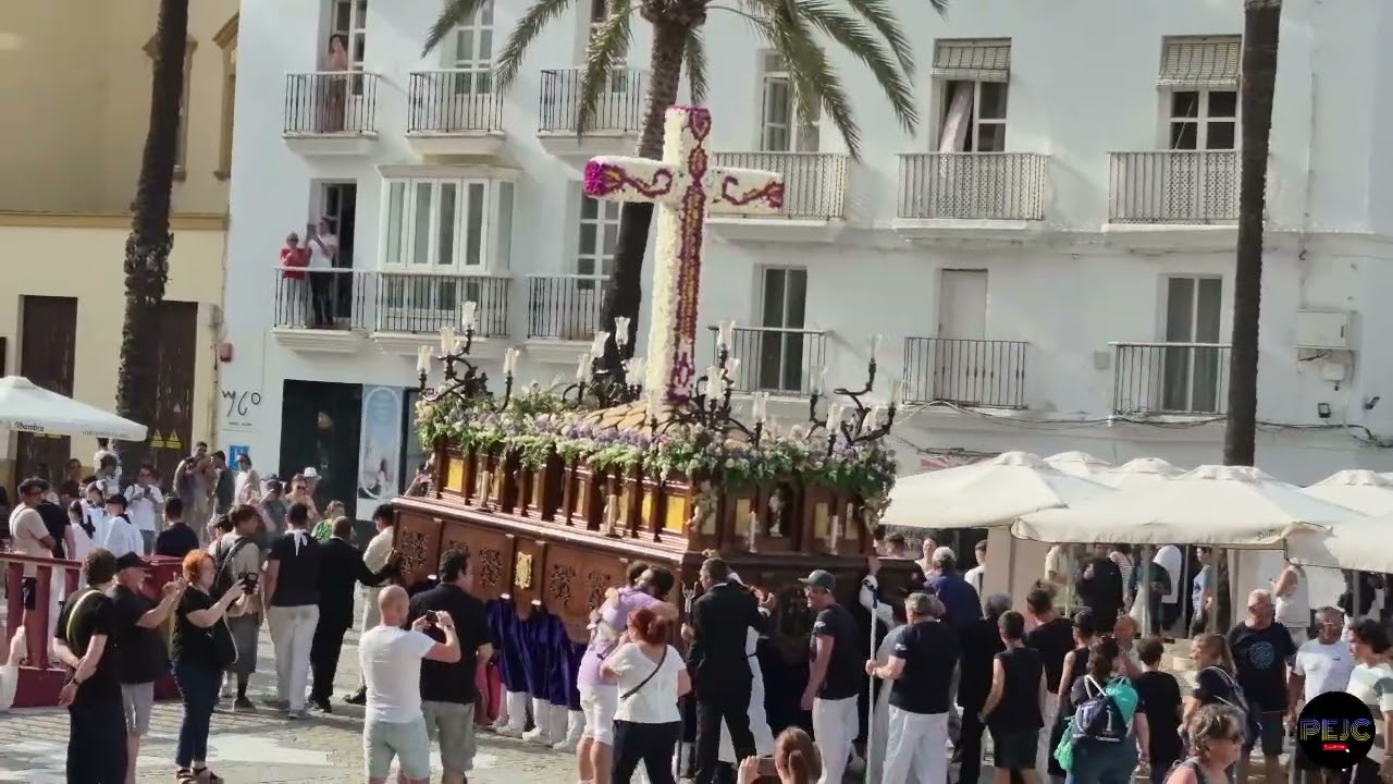 Cruz de Mayo de Puntales Plaza de la Catedral Cádiz 2025