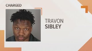 Police search for second suspect following restaurant robbery in Beaumont