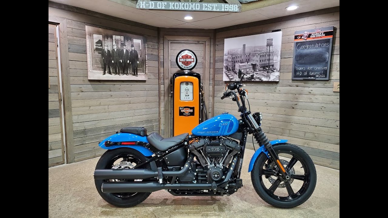 2022 HarleyDavidson Softail Street Bob FXBBSFastback Blue. YouTube