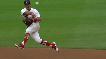 SD@STL: Wong ranges to his right, throws out Gyorko