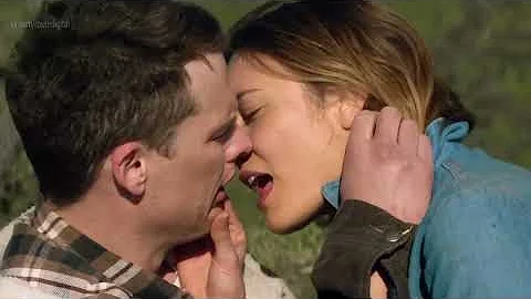 Animal Kingdom Season 4 - Janine & Colin Kissing S...