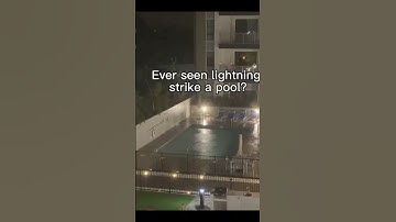 Have you even seen lighting strike a pool🤯
